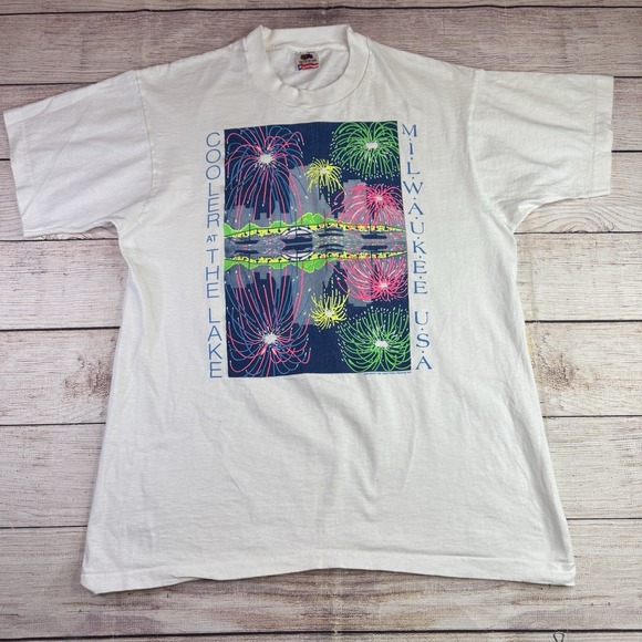 Vtg 80s 1987 Milwaukee Cooler at the Lake‎ Tee USA Size L Neon Fireworks (Read) - Picture 1 of 9